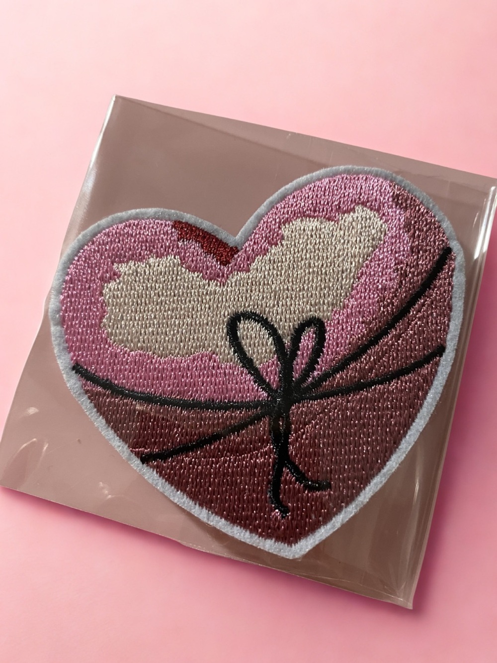 Heart-Shaped Pink Embroidered Patch - Women Accessories